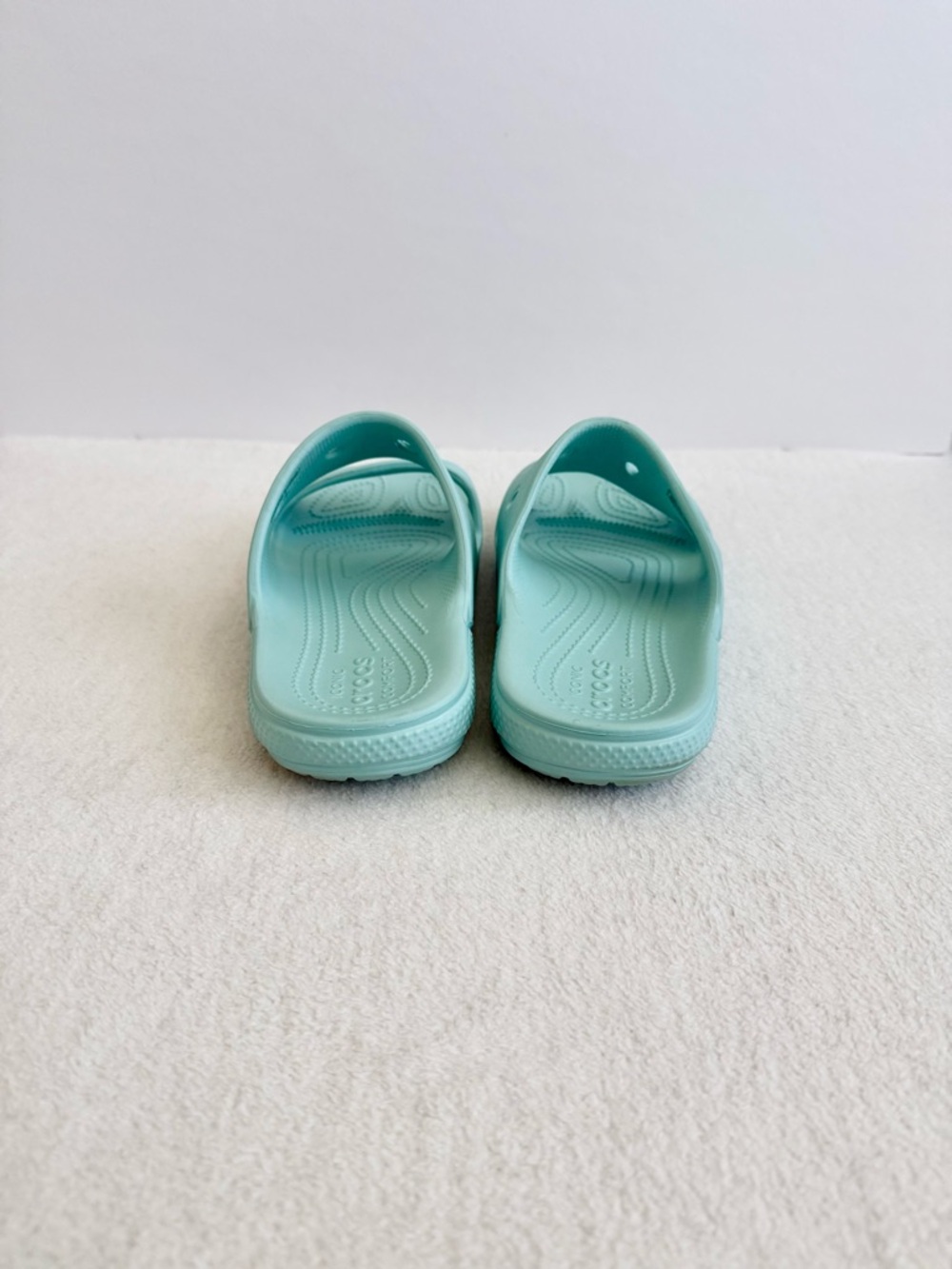 CROCS Light Blue Classic Slide Sandals M7/W9 Charms Included Separately - Picture 6 of 8
